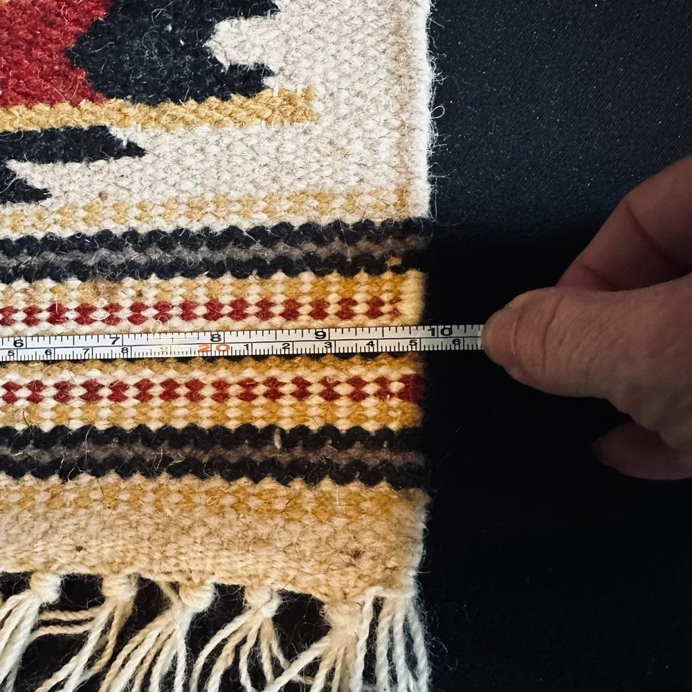 Handwoven Southwestern Tribal Style Mat with Fringe Made in India - Picture 4 of 5